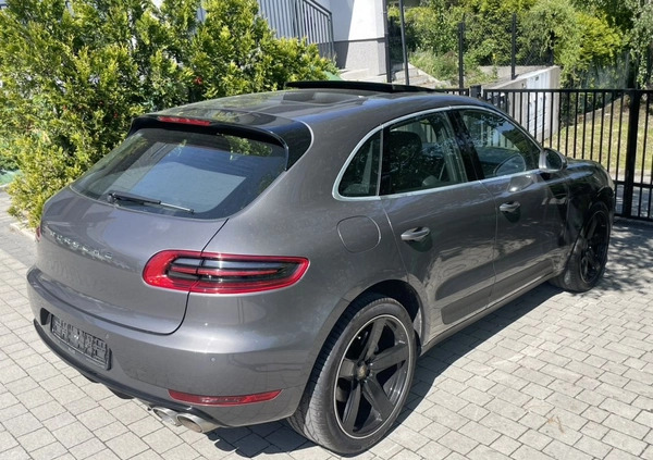 Porsche Macan cena 129800 przebieg: 150000, rok produkcji 2014 z Biała małe 704
